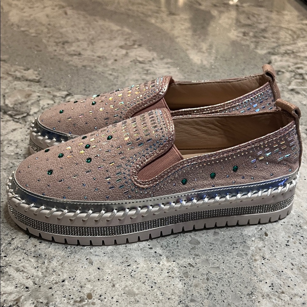 Embellished Slip-On Women Shoes - Picture 3 of 6